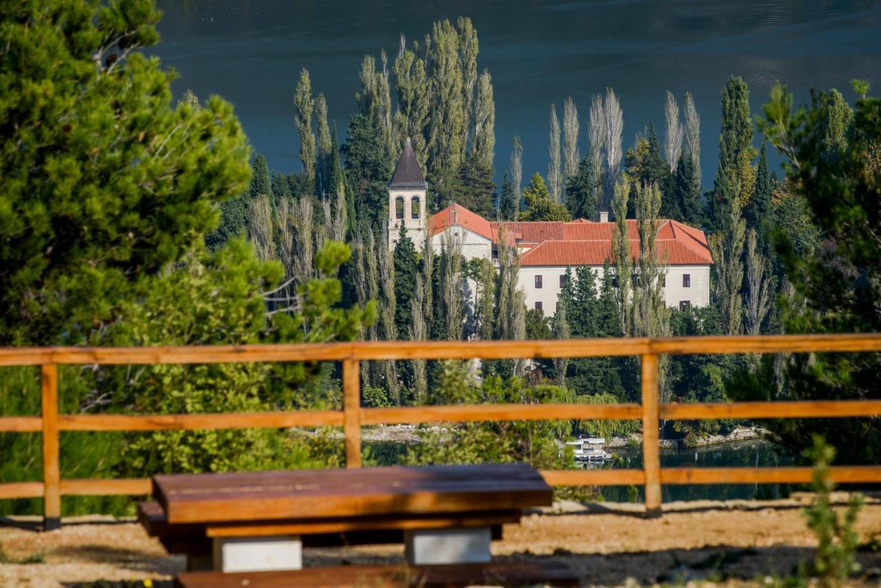 Campingplatz Krka Fairytale Village *